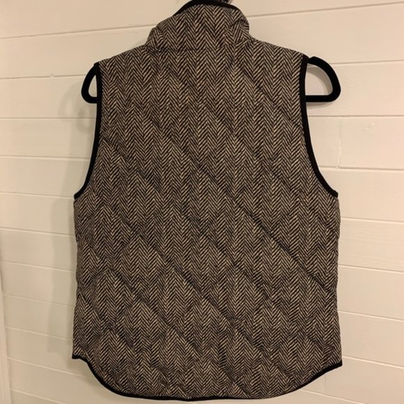 NWOT J. Crew Quilted Herringbone Vest S - Picture 2 of 3